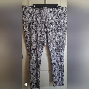 Slim Factor Womens Leggins Black and White Patterned Pants Sz 3x Hiking Walk - Picture 1 of 9