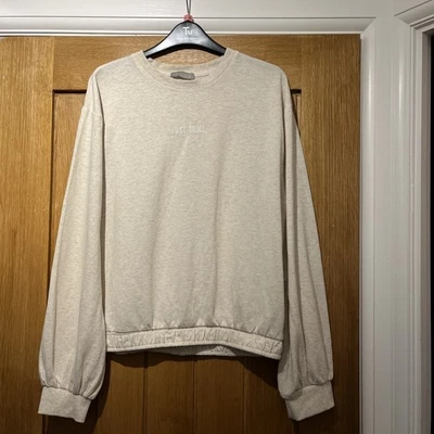 LADIES LOUNGE TOP SIZE 14,LONG SLEEVED,LIGHT BEIGE JUST CHILL ,BY NEW LOOK ,USED - Image 1 of 4