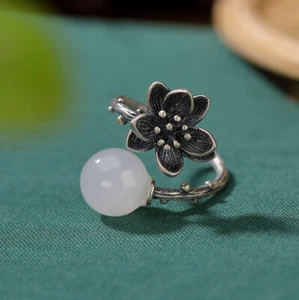 I02 Ring Zweig mit Blüte und Kugel aus heller Jade Silber 925 größenverstellbar - Bild 1 von 6