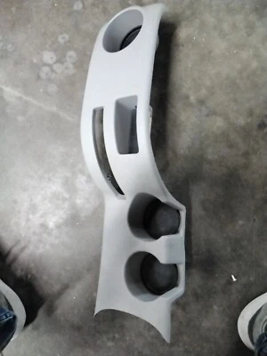 09-11 Chevy Hhr Consola Central Trasera Portavasos Parte# H38809764 Foto 1 de 3