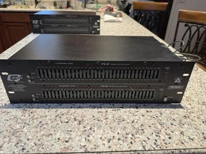 Peavey Q231F 2 Channel 32 Band Graphic Equalizer Feedback locating system F/S - Picture 1 of 9