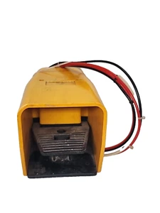 Mitre Mite VN 2 Picture Framing V Nailer Underpinner Replacement Foot Petal Only - Picture 1 of 10