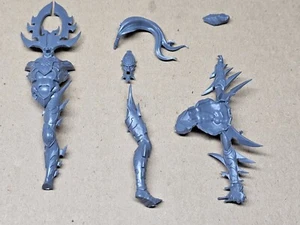 Daughters of Khaine Dunkelelfen Ikone von Khaine - Warhammer Age of Sigmar - Bild 1 von 1