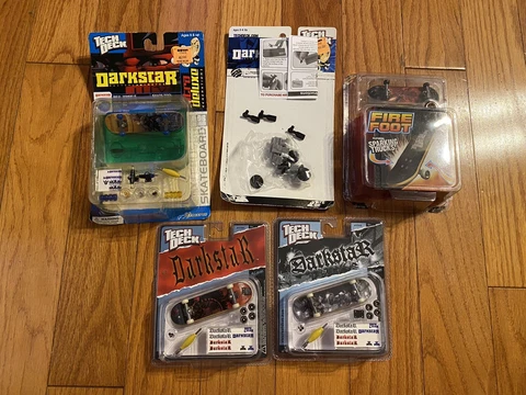 Vintage Tech Deck Darkstar Skateboards Finger Board Lot 4 Boards 2 NEW Fire Foot Cover