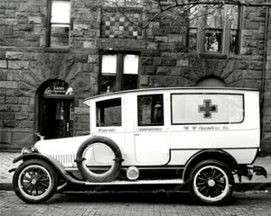 Ambulanza privata vintage 8x10 ristampa di vecchia foto - Foto 1 di 1