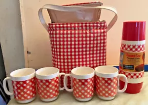 Themo Serv Picnic Set Red Gingham Plaid Thermos 4 Cups Carry Case - Picture 1 of 6
