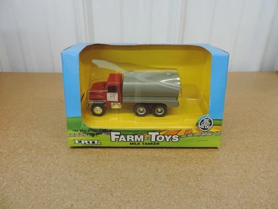 Milk Tanker truck ERTL FARM TOYS 1/64 NIP diecast toy B12 Z #648 - Image 1 of 4