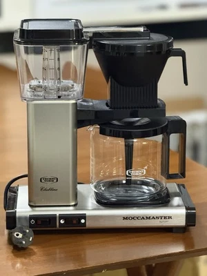 European 220v Technivorm Moccamaster KBGV 10-Cup Coffee Maker Polished Silver - Image 1 of 4