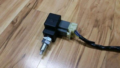 Interruptor de luz de freno Kia Sorento 2011-2013 93810-0W000 Foto 1 de 4