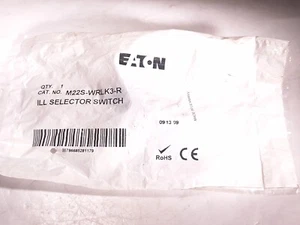 EATON MOELLER M22S-WRLK3-R ILLUMINATED SELECTOR SWITCH RED 22.5MM - 9 AVAILABLE - Picture 1 of 2