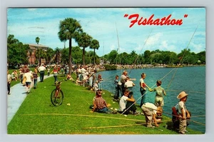 Orlando FL-Florida, Fishathon, Hundreds Of Kids Fishing, c1964 Vintage Postcard - Picture 1 of 2