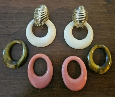 14K Stamped: w/interchangeable ends Oval Curved Ribbed Solid Omega Back Earrings - Image 1 of 4