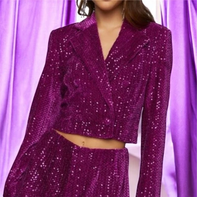 Blazer Forever 21 lantejoulas cropped fúcsia tamanho pequeno NOVO SEM ETIQUETAS - Imagem 1 de 4