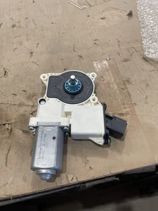 motorcraft power window motor (wLm304) - Picture 1 of 3