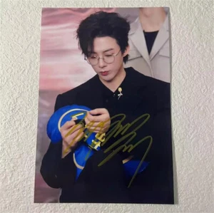 Liu Yuning 刘宇宁 Autografiado Firmado Original Foto Fan Regalo Chino - Imagen 1 de 12