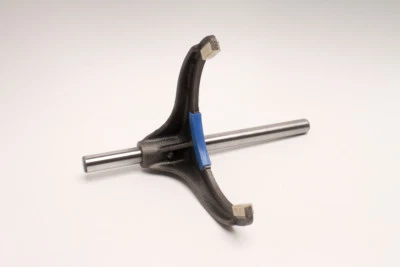 352850 - NP241 NP241C, MODO HORQUILLA Y EJE, GM & DODGE Foto 1 de 3