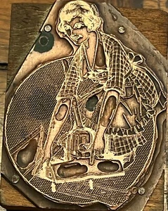 Antike Bodenkehrmaschine Hausarbeit Hausarbeit Frau Buchdruck Druckblock Messing verziert - Bild 1 von 1