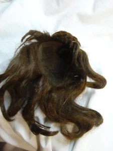 Peluca de muñeca corta morena vintage talla 5-6 larga ondulada con flequillo - Imagen 1 de 4