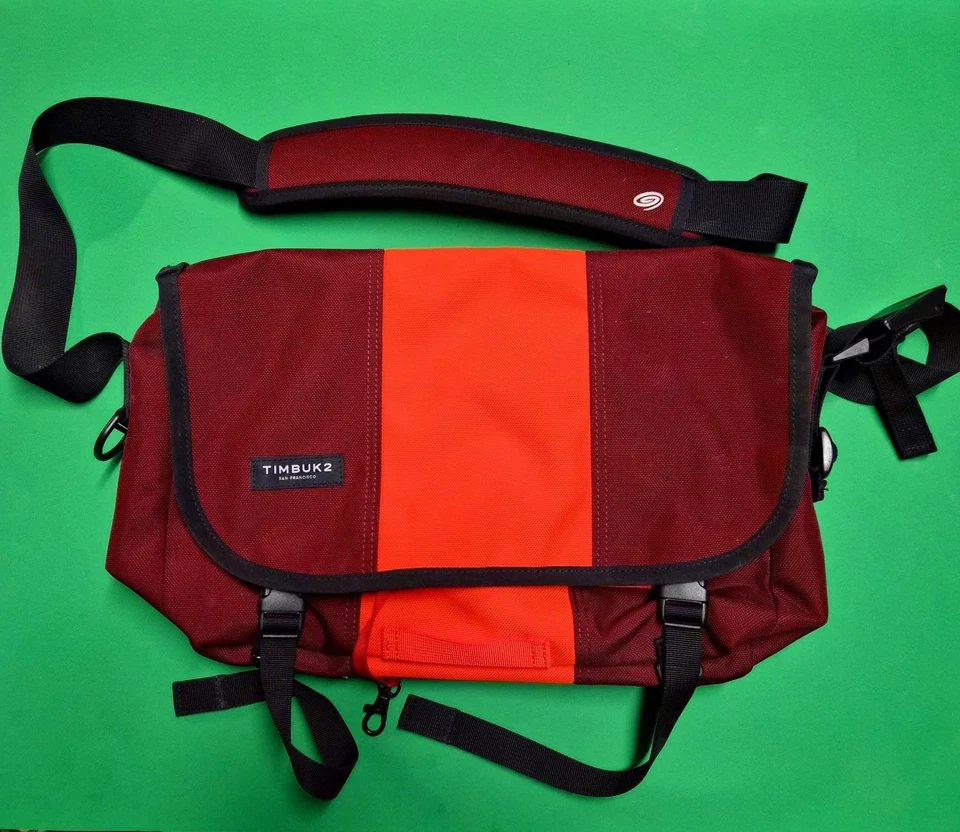 Nuevas Bolsas Mensajero San Fran Clásicas M 10.4"x16.3" De Colección-Timbuk2 - Nylon Balístico Foto 1 de 3