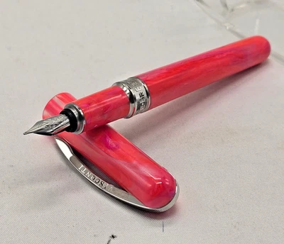 Pluma Estilográfica Visconti Breeze Cherry M Plumín + Convertidor Foto 1 de 4