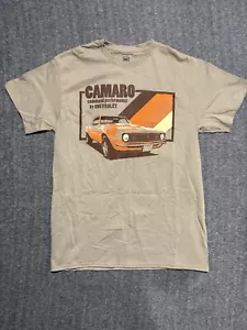 GM Camaro by Chevrolet beige kleine Grafik Oldtimer Auto T-Shirt offiziell lizenziert - Bild 1 von 4