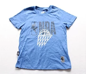 NBA Unisex Kids S/S Crew Neck Thumbs Up Graphic Print T-Shirt CL8 Blue Size US:7 - Picture 1 of 8