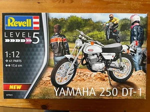 Revell 07941 Yamaha 250 DT-1 Modellbausatz Maßstab 1:12 Motorrad Moped Crossbike - Bild 1 von 2