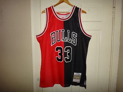 Men's Scottie Pippen 1997-98 Mitchell & Ness Bulls Split Swingman Jersey $135 - Image 1 of 4