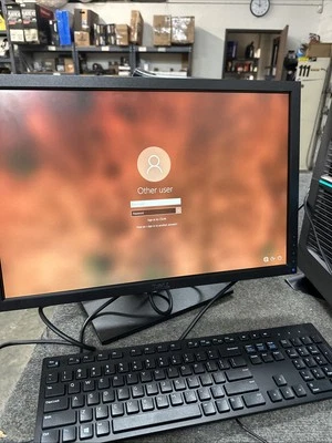 Alienware Aurora R5 Intel Core i7-8700 CPU 16GB Ram 256GB SSD  AS-IS - Image 1 of 4