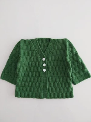 Handgestrickte Baby Jacke für Mädchen. - Bild 1 von 3