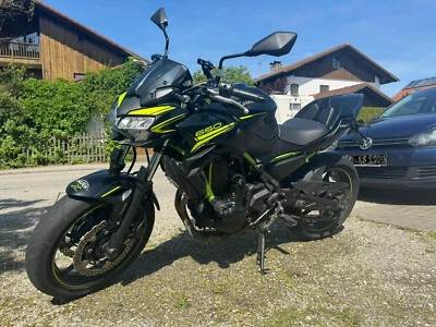 Kawasaki Z650  naked Bike - Extras -  35 KW / 48PS  gedrosselt  Preis VB - Bild 1 von 4