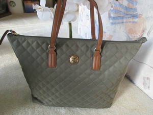 Las mejores ofertas en Bolso de mujer Tommy Hilfiger verde Bolsas y bolsos  para Mujer | eBay