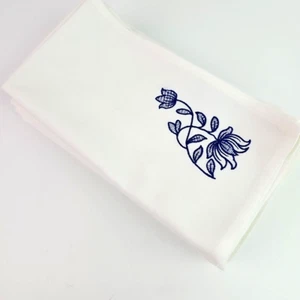 Spode Napkins Embroidered White with Blue Floral Design 19 X 18in Set of 6 Craft - Picture 1 of 7