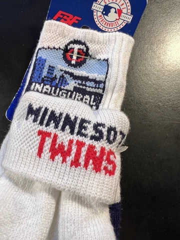 Minnesota Twins 2010 Inaugural Season Target Field Pair of Socks NEW Medium MLB Cover