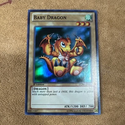 🔥 YUGIOH TCG Baby Dragon LCJW-EN006 SUPER RARE HOLOFOIL NM 1ST EDITION - Image 1 of 4