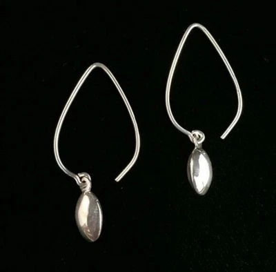 Silpada W2032 Sterling Silver Oval Drop Threader Earrings 925 RARE - Image 1 of 4