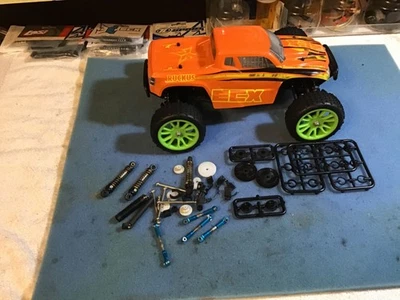 Nice ECX 1/18 Ruckus 4WD  Monster Truck Orange - Image 1 of 4