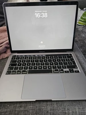 Apple MacBookPro A2289 i5-8257U 8GB LPDDR3RAM 250GB SSD MacOS Sequoia Space Grey - Image 1 of 4