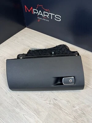 Guantera negra OEM BMW F80 F82 F83 M3 M4 2015-2020 Foto 1 de 4