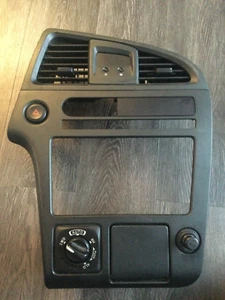 01-04 NISSAN PATHFINDER RADIO BEZEL BLACK STORAGE OEM CLOCK VENTS - Picture 1 of 2