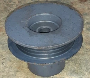 Briggs and Stratton 22" Snowblower MDL# 1696737 OEM USED DRIVER PULLEY N.L.A. - Picture 1 of 4