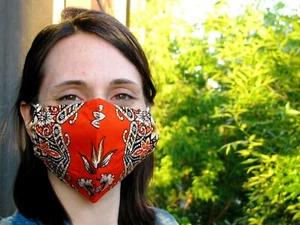 Face mask (4/pack), handmade, washable, adjustable. WFTO FAIR TRADE CERTIFIED. - Picture 1 of 11