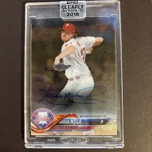 Autografi Topps chiaramente autentici 2018 - Aaron Nola #CAA-AN (AU) - Foto 1 di 2