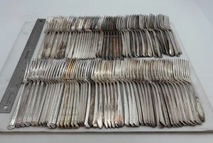 Lot of 100 Assorted Vintage Silverplate Dinner/Place Forks - Lot#153 - Picture 1 of 3