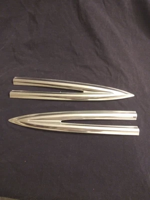 Fairlane 500 1963 guardabarros delantero "lanzas" R&L moldura lateral - excelente estado 1pr. 2ea. Foto 1 de 4