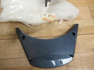 YAMAHA OEM    AIR INTAKE COWL / GRILLE #3 - GREY - 1988-89 VENTURE ROYALE - Image 1 of 4