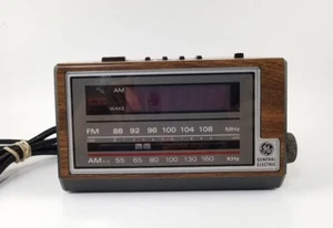 Vintage GE General Electric AM/FM Alarm Clock Radio Model 7-4601A Tested - WORKS - Picture 1 of 6