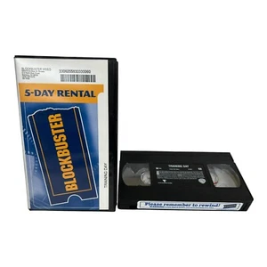 Blockbuster VHS Klappkoffer mit "Trainingstag" VHS-Kassette selten - Bild 1 von 8