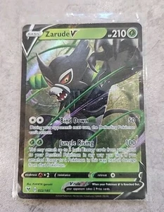 Pokemon Juego de Cartas Coleccionables Zarude V 022/185 Ultra Raro Espada y Escudo: Voltaje Vívido Casi Nuevo - Imagen 1 de 2