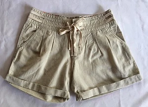 NWT Women's Banana Republic Ivory and Blue Striped Pleated Front Cuffed Shorts-S - Picture 1 of 3